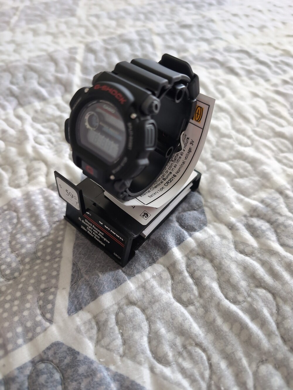 Casio G-Shock DW9052 Digital Watch - Picture 2 of 6